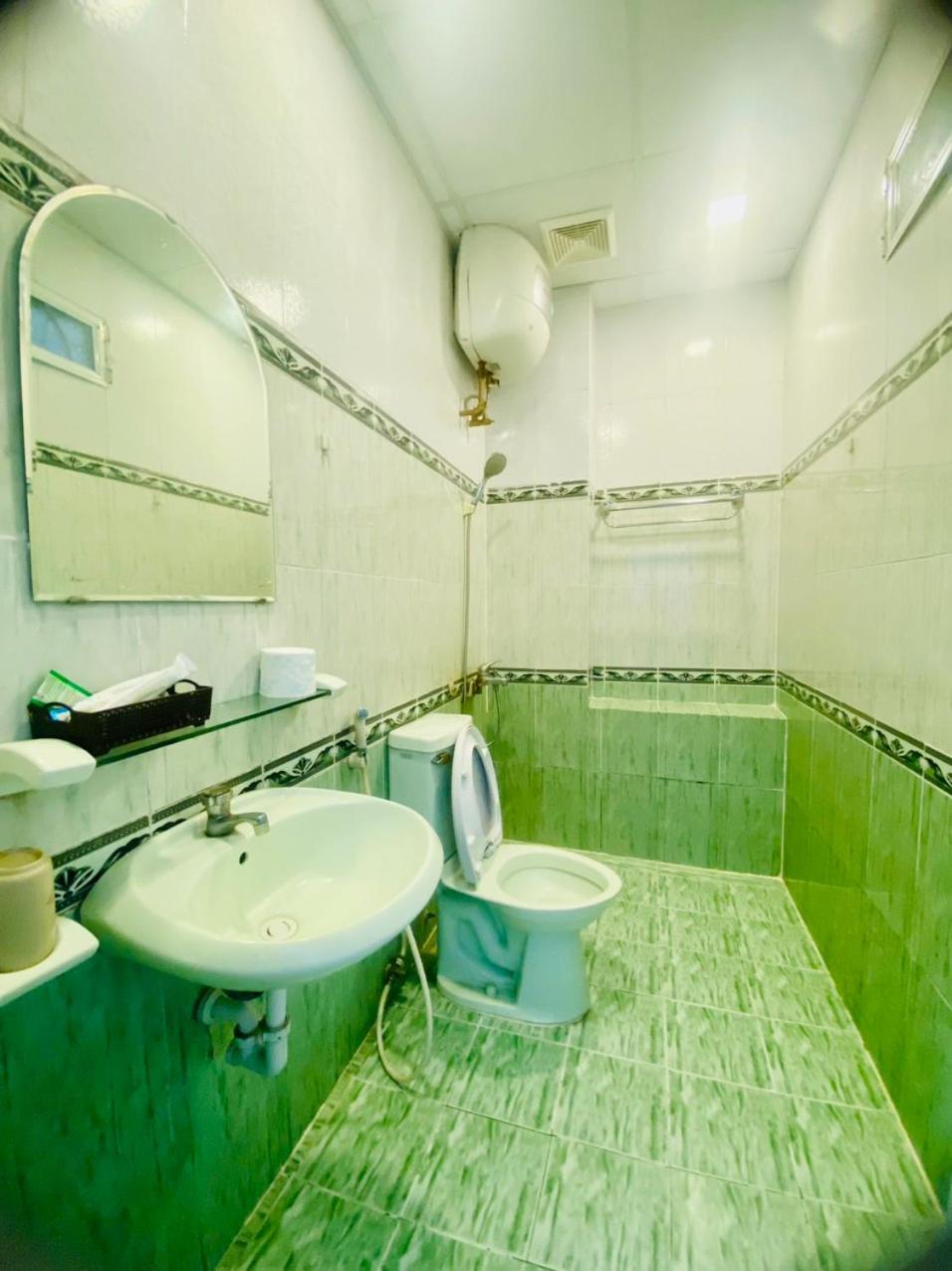 Khách Sạn LÊ VŨ Đà Lạt Extérieur photo